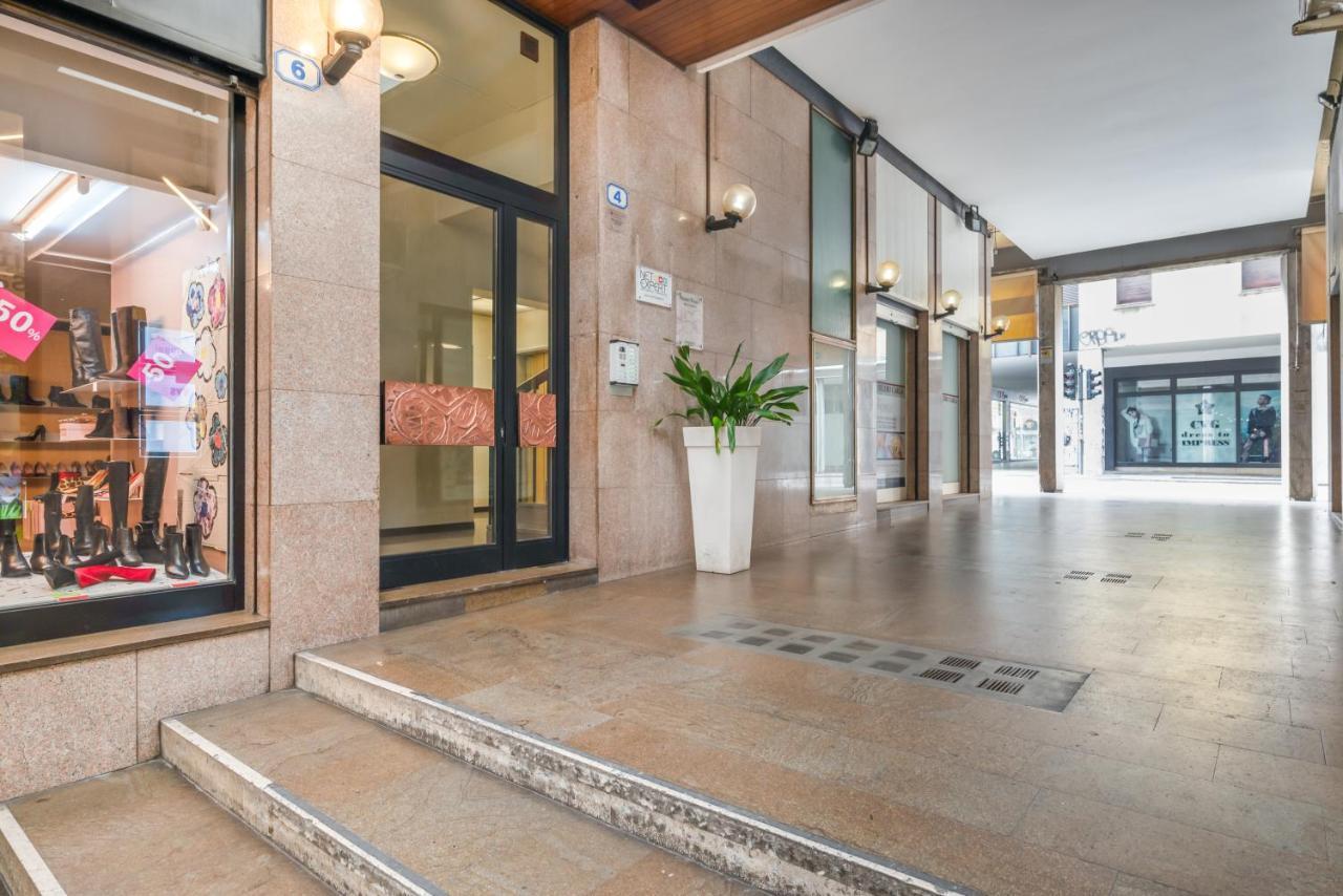 Galleria Eremitani Exclusive Elegant Apartment بادوفا المظهر الخارجي الصورة